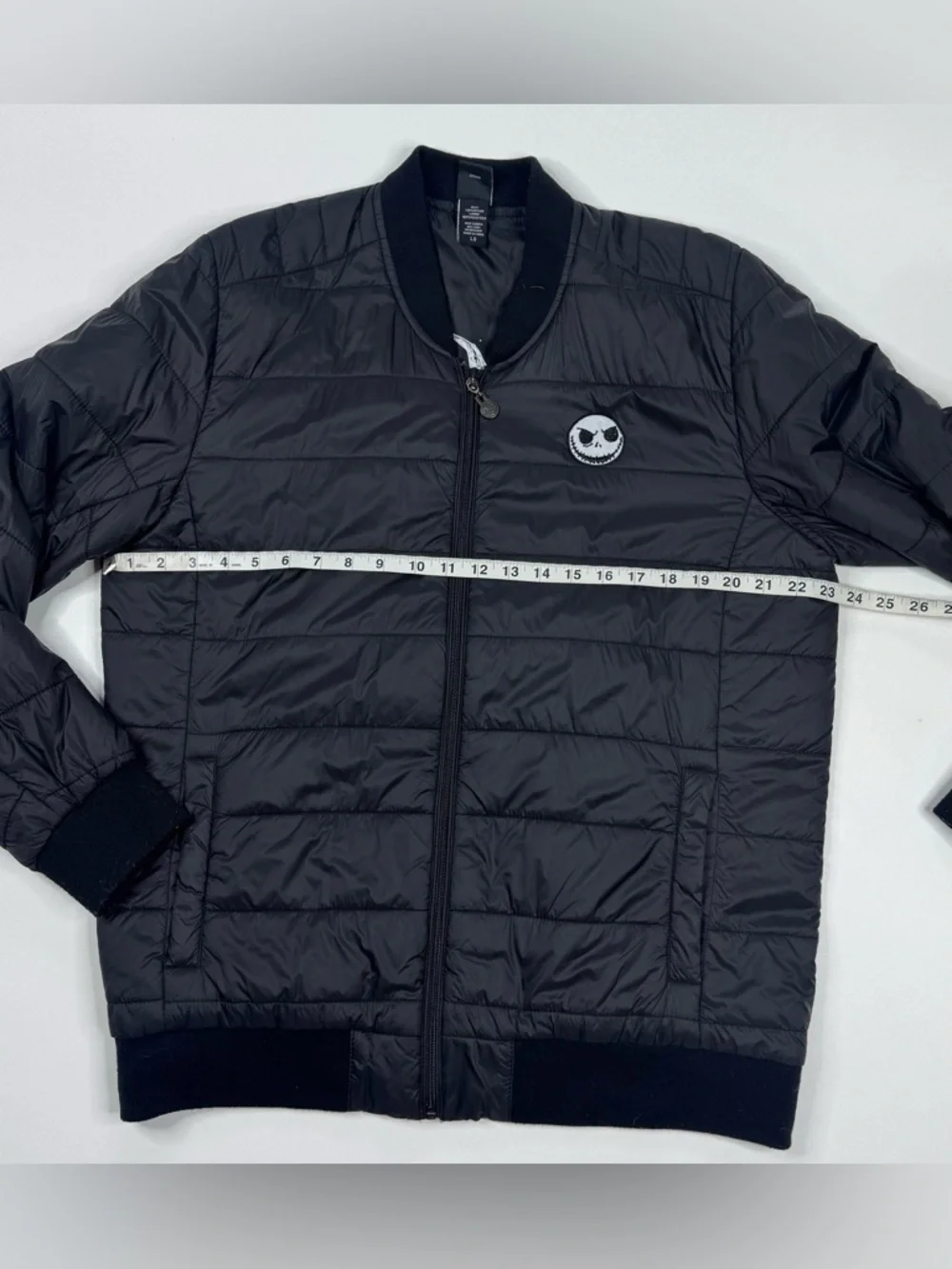 Disney’s The Nightmare Before Christmas Puffer Jacket Mens Size Large